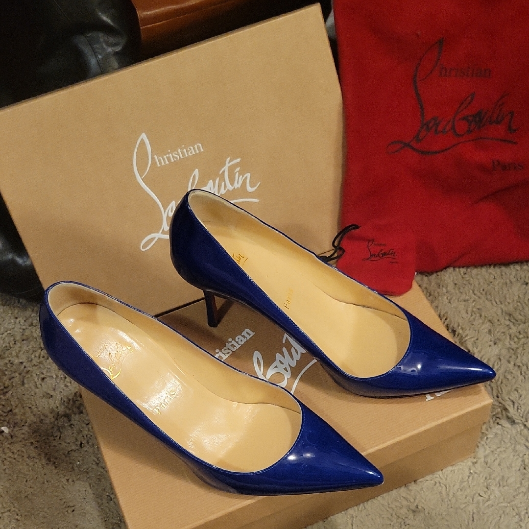 Christian Louboutin Royal Blue Heels. Size 38. Great Condition. Cloth Bag & More
